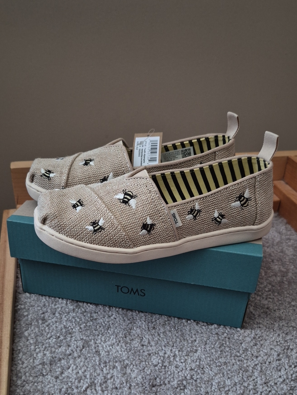 TOMS Kids Beige Slip-On Sneakers with Bee Embroidery